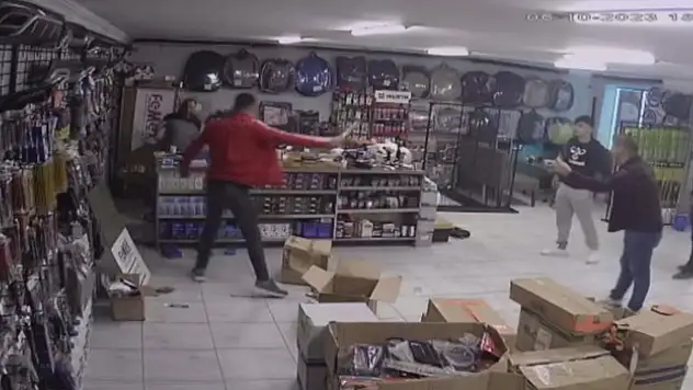 Gittikleri iş yerinde dehşet saçan baba yakalandı