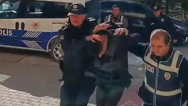 Gittikleri iş yerinde dehşet saçan firari oğul yakalandı