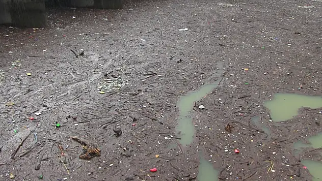 Muratlı Baraj gölü çöplüğe döndü