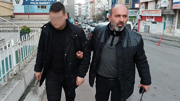 Annesini öldüren gence 26 yıl 11 ay hapis