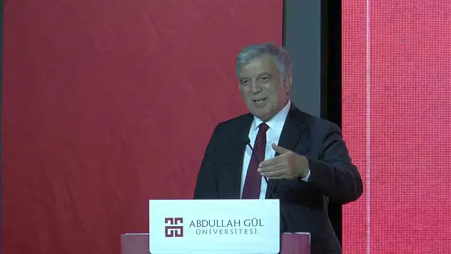 11. Cumhurbaşkanı Gül: 'Eğer sadece yaptıklarımızla kalırsak, gelecek yüzyılı değerlendiremeyiz'