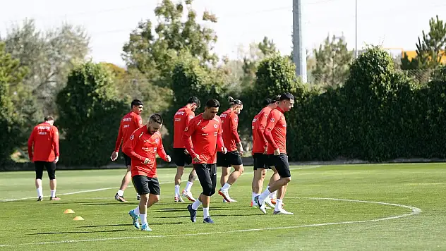Milliler, Letonya maçı hazırlıklarını tamamladı