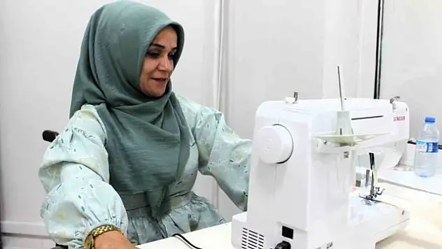 Pelüş bebek ile başladılar şimdi hayalleri farklı