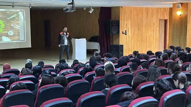 Öğrencilere 'Sıfır Atık' semineri