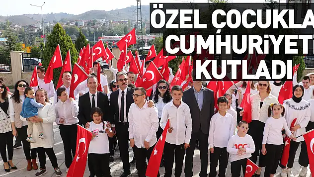 Özel çocuklar Cumhuriyeti Kutladı
