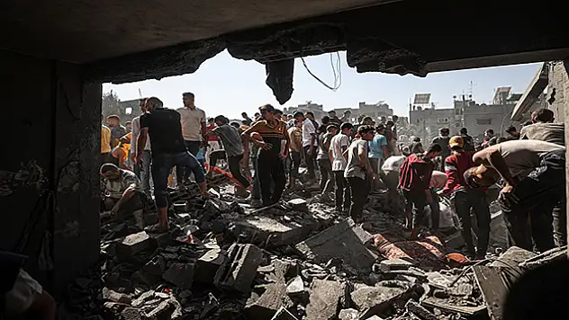 Gazze'de can kaybı 7 bine yükseldi
