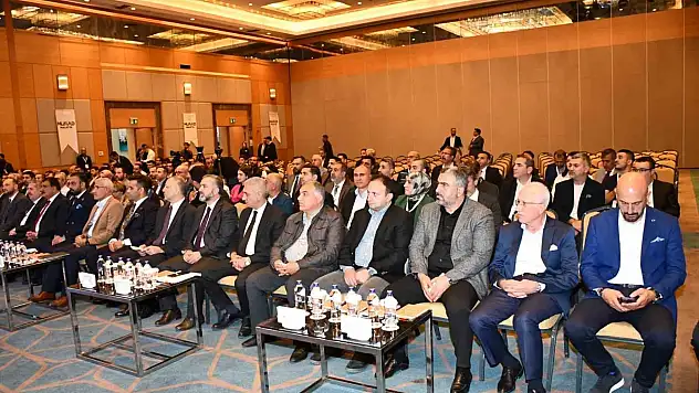 'Türkiye Yüzyılı'nda Tekstilin Geleceği' konuşuldu