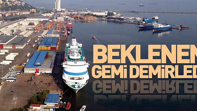 Beklenen Gemi Demirledi