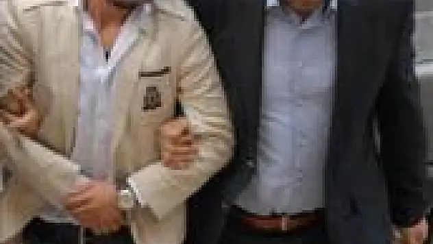 13 Ayrı Suçtan Aranan Genç Serbest Kaldı