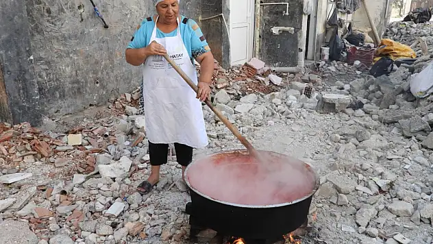 Enkaz Üretim Alanı Oldu