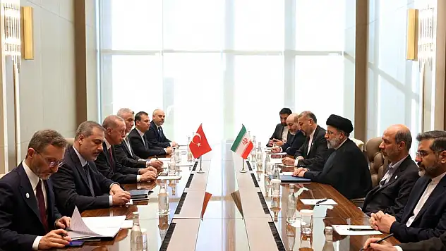 Cumhurbaşkanı Erdoğan, İranlı mevkidaşı Reisi ile görüştü