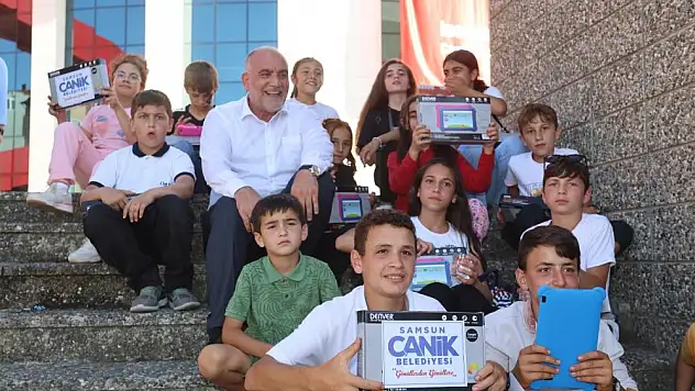 Başkan Sandıkçı: '4,5 yılda 69 bin 85 çocuğumuzun gönlüne dokunduk'