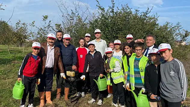 Samsun 19 Mayıs'ta Milli Ağaçlandırma Günü'nde fidan dikildi
