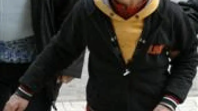 Bal hırsızı polisten kaçamadı