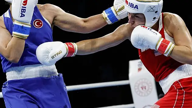 Milli sporcular destek için ringte