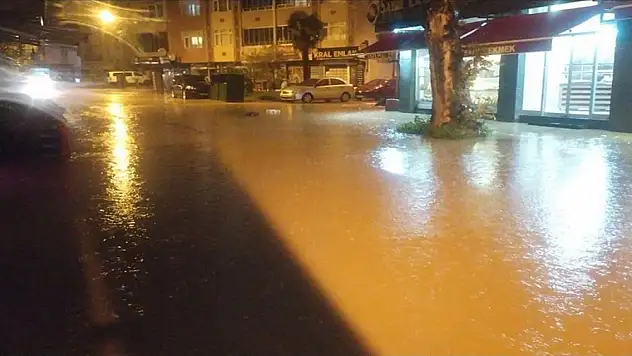 Düzce'de sağanak etkili oluyor