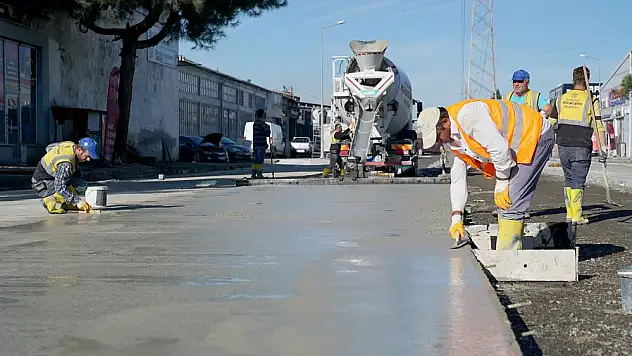 Sanayi beton yollarla kaplanıyor