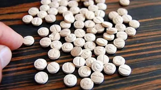 Uyuşturucu suçundan 2 kişi tutuklandı