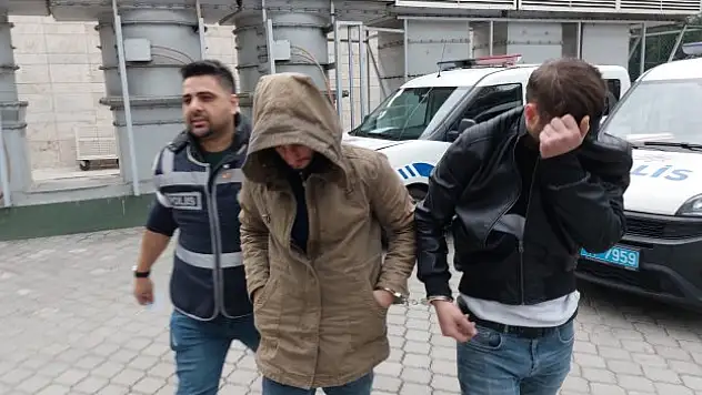 Su saati çalanlar adliyede