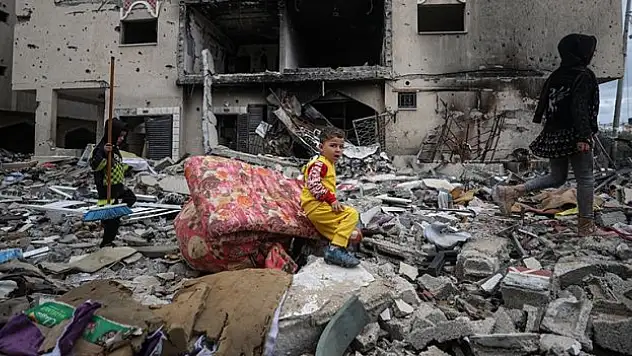 'insani ara' son gününde