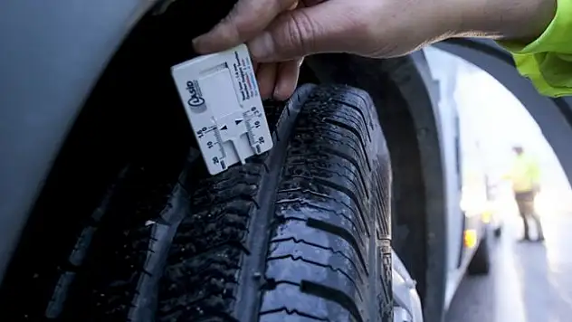 'zorunlu kış lastiği' denetimi