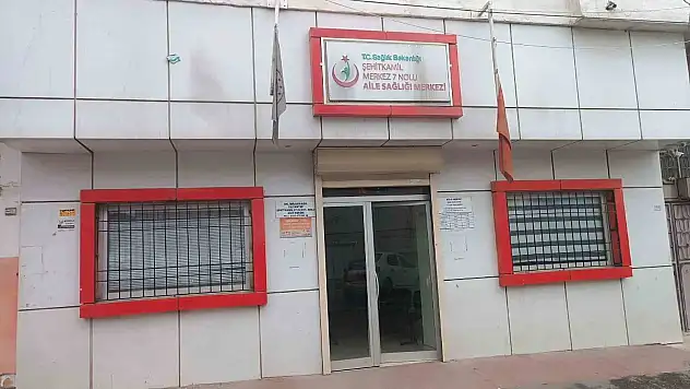 Aile Hekimine Hakaretler Yağdırdı