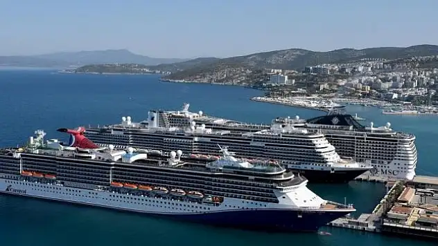 Kuşadası Limanı Canlanıyor