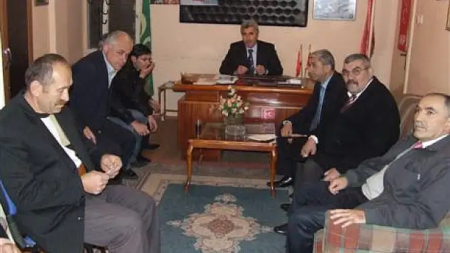 MHP parti binasında bayramlaştı