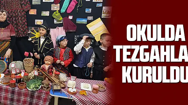 Okul Koridorlarında Tezgahlar Kuruldu