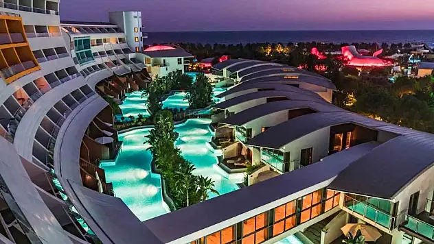 Turizm sektörü 2024 yılında turist sayısında rekor bekliyor