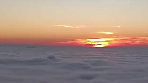 yoğun sis görsel şölen oluşturdu