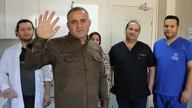 Ölümcül ateşten 'buz' operasyonuyla kurtuldu