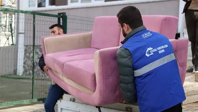 Canik'te Yardımlar Sürdürülüyor