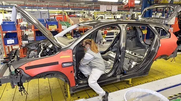 Metal İşçileri Grev Yapıyor