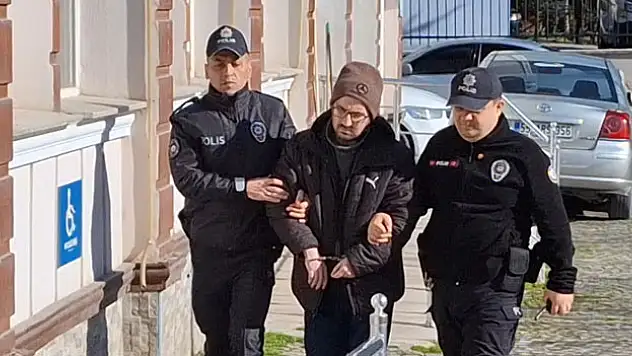 Hırsızlık şüphelisi adam tutuklandı