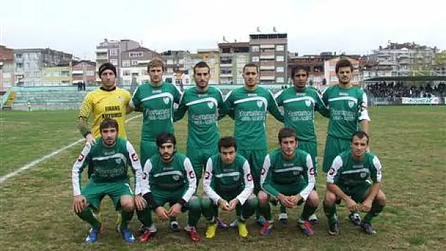 Çarşamba evinde Tarsus'u ağırlıyor