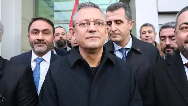 Özel: 'CHP ayrı bir parti, DEM ayrı bir partidir'