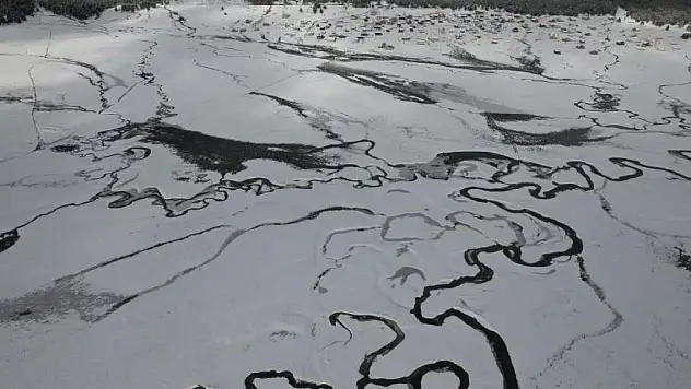 Menderesler kar altında kaldı