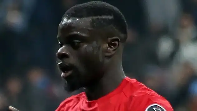 Başakşehir, Olivier Kemen'i kadrosuna kattı