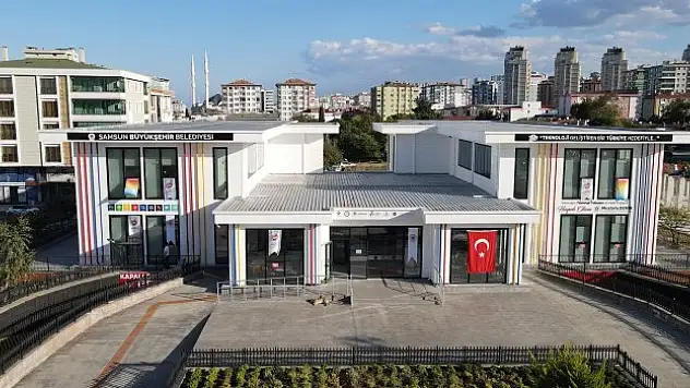 300 öğrenci eğitim alıyor