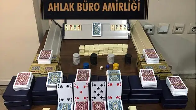 hırsız kumar oynarken yakalandı