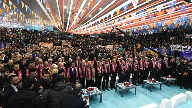 Ak Parti Erzurumda Aday Toplantısı Yaptı