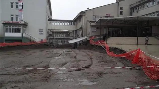 Hastane acil girişi değişiyor