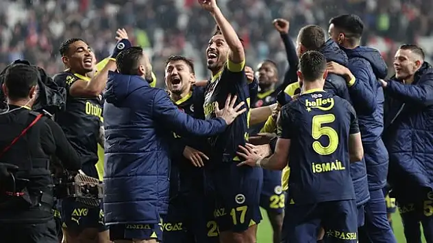 FB, 24. haftayı averajla lider tamamladı