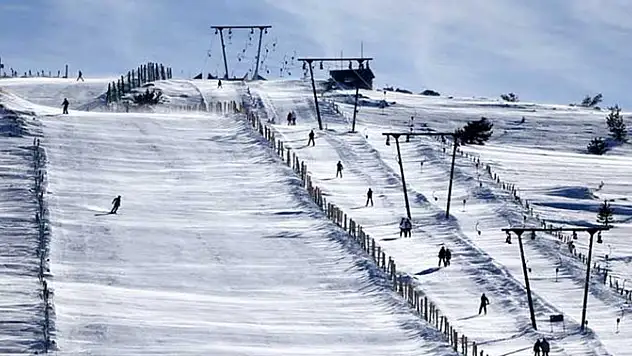 KAYAK MERKEZİNDE HAFTASONU YOĞUNLUĞU