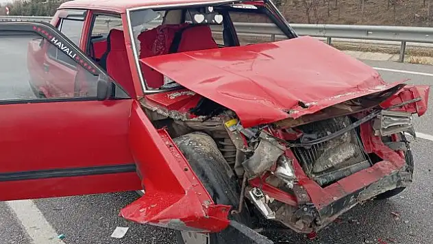 Tıra arkadan çarptı