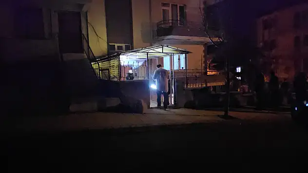 EVİNDE ÖLÜ BULUNDU