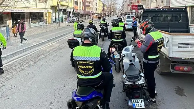 Motorculardan farkındalık sürüşü