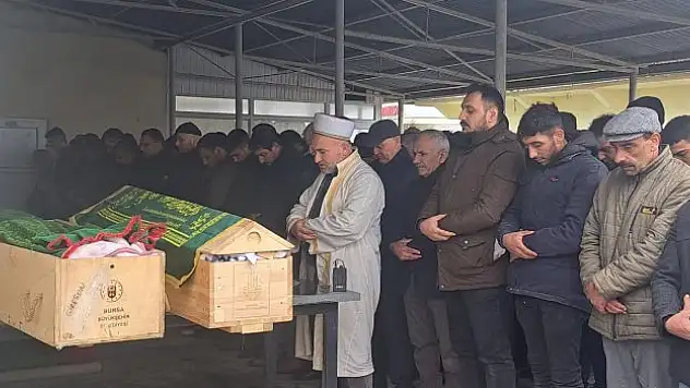 Zehirlenen Balıkçılara Son Görev