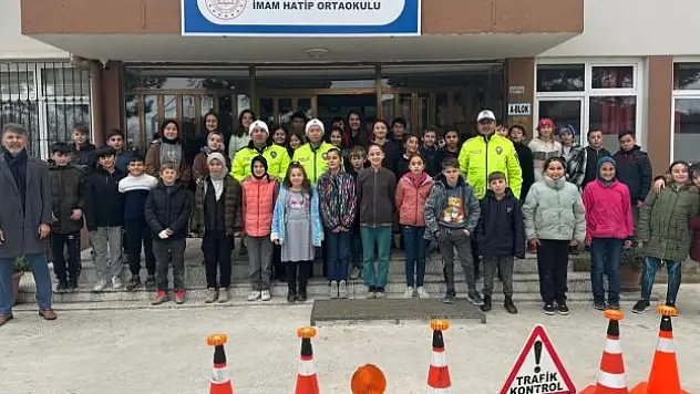 Emniyetten Öğrencilere Eğitim